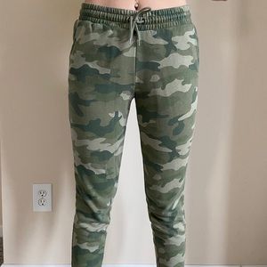 COPY - Old Navy Camo Joggers